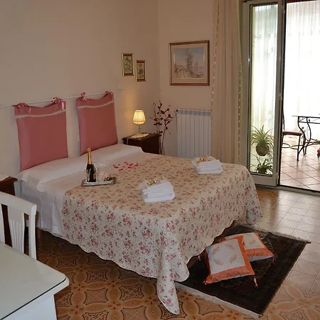 Bed & Breakfast Marena 2*